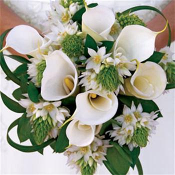 گل آرایی دسته گل عروس
