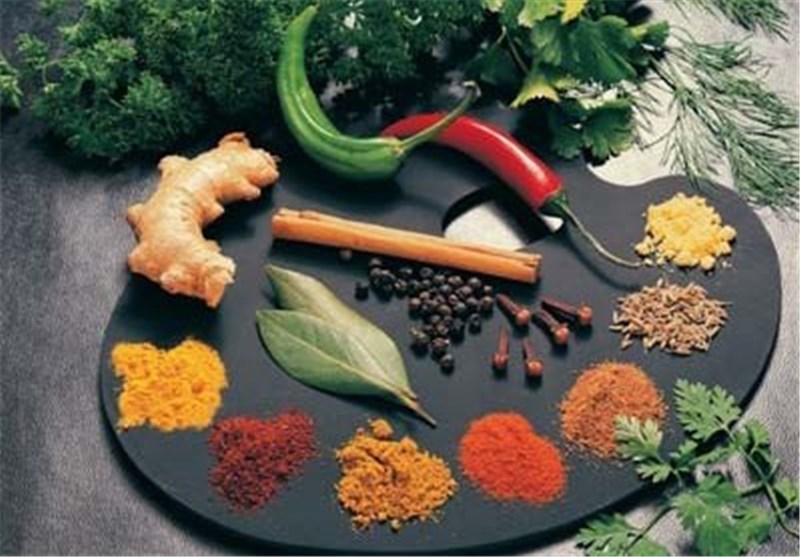 کارگاه آموزشی گیاهان دارویی در منازل کاشان برگزار شد