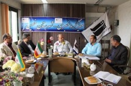 ميزگرد توانمندي وچالشهاي توليد گل و گياهان زينتي در محلات برگزار شد