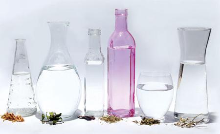 آشنایی با خواص جالب عرقیات گیاهی