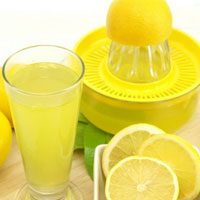 آبلیمو وآبغوره را در ظروف پلاستیکی نگهداری نکنید 