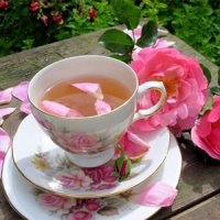 خواص بی نظیر چای گل سرخ