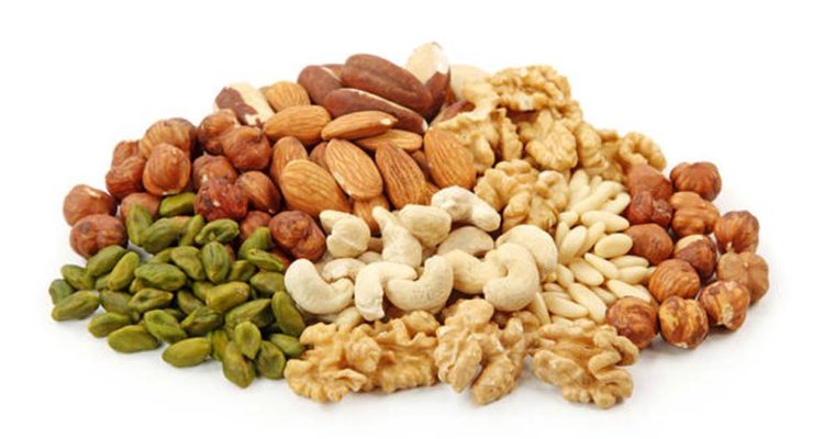 قلبتان را با مصرف آجیل‌های درختی سالم نگ...