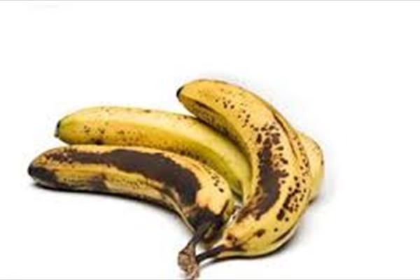 جلوگیری از سیاه شدن موز با آبمیوه