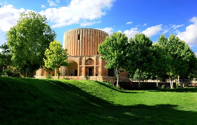 بهار شگفت انگیز در مشهد (عکس)