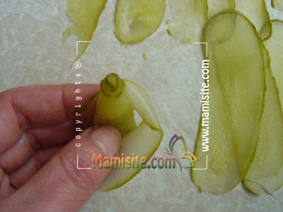 تزئین خیارشور به شکل گل رز+ تصاویرحالب