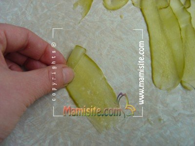 تزئین خیارشور به شکل گل رز+ تصاویرحالب